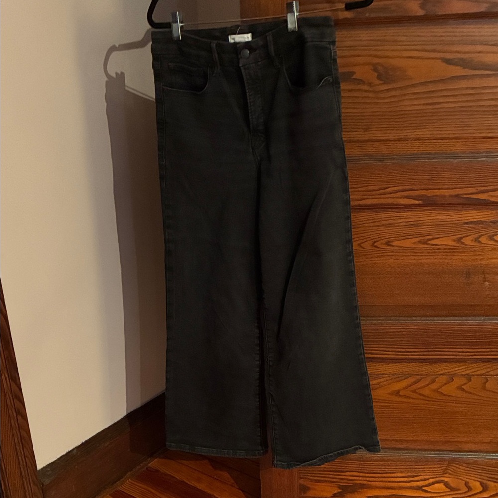 Women's Black Wide-Leg Jeans